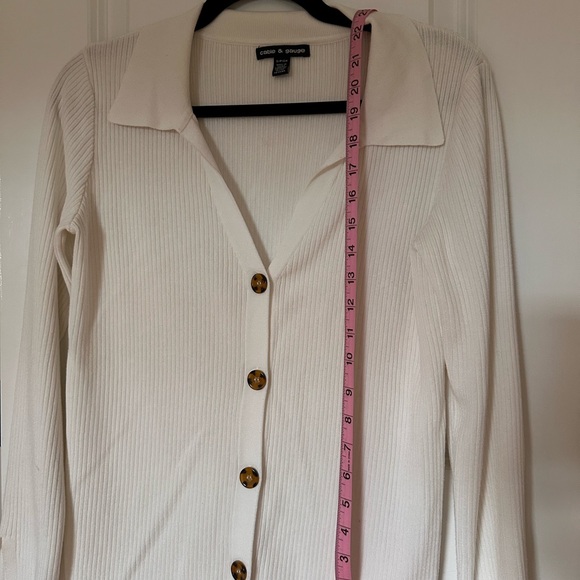 White Ribbed Button-Up Cardigan - Picture 7 of 9